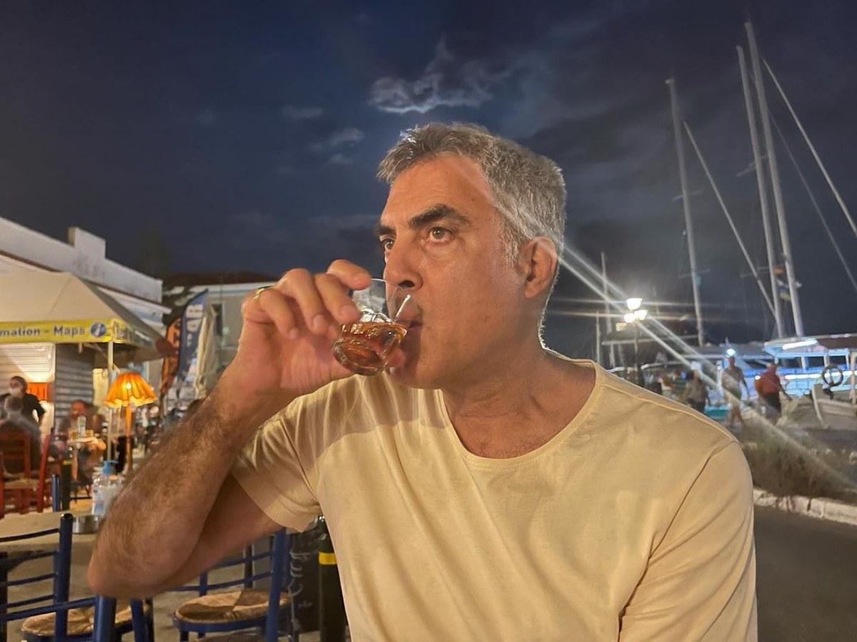 Σύζυγος Κατερίνας Μουτσάτσου