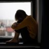 Το συγκλονιστικό μήνυμα της 12χρονης από τον Κολωνό: «Γιατί με αφήσατε μόνη μου;»
