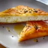 Μία διαφορετική σπιτική γλυκιά τυρόπιτα με φύλλο